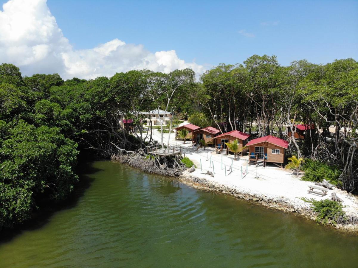 Seaside Chateau Resort Belize City Extérieur photo