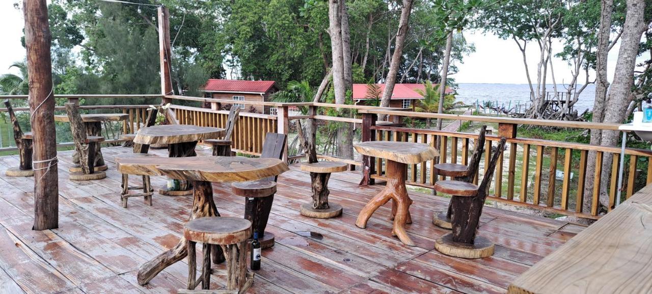 Seaside Chateau Resort Belize City Extérieur photo