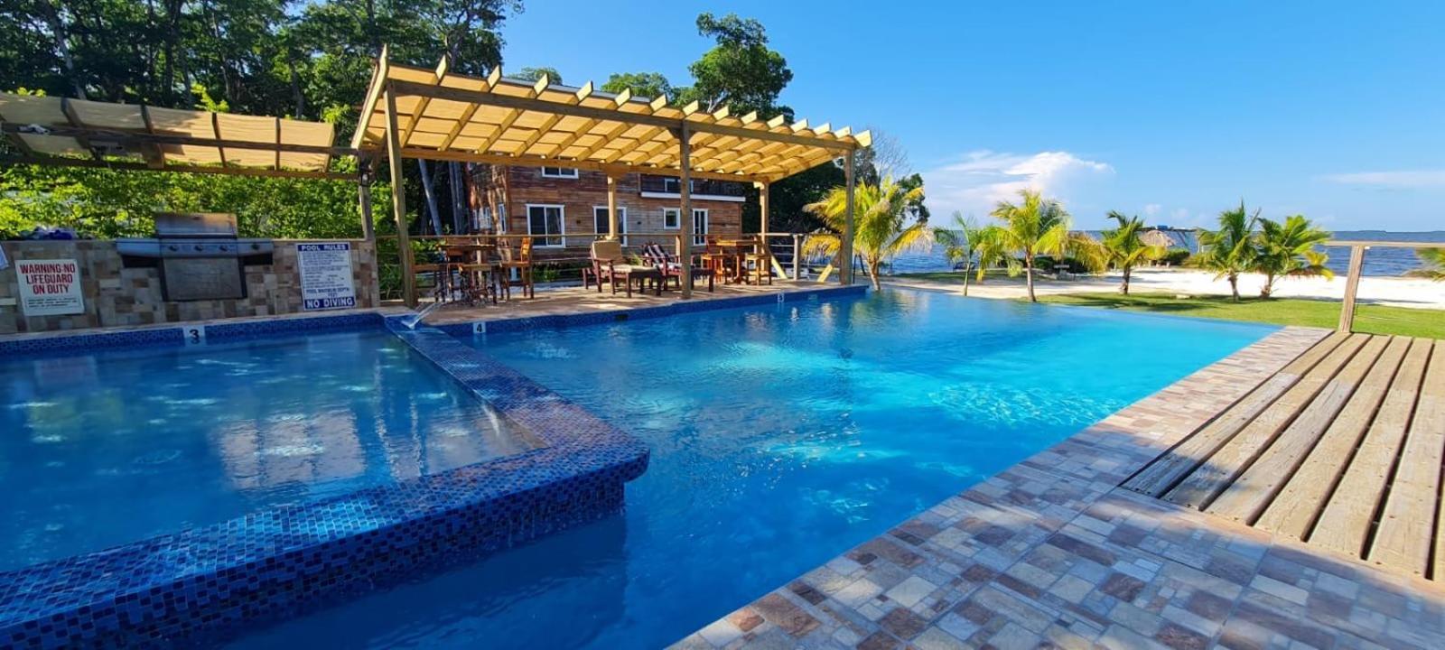 Seaside Chateau Resort Belize City Extérieur photo