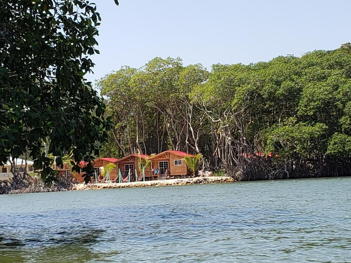 Seaside Chateau Resort Belize City Extérieur photo